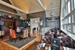 Baileys Bistro extension